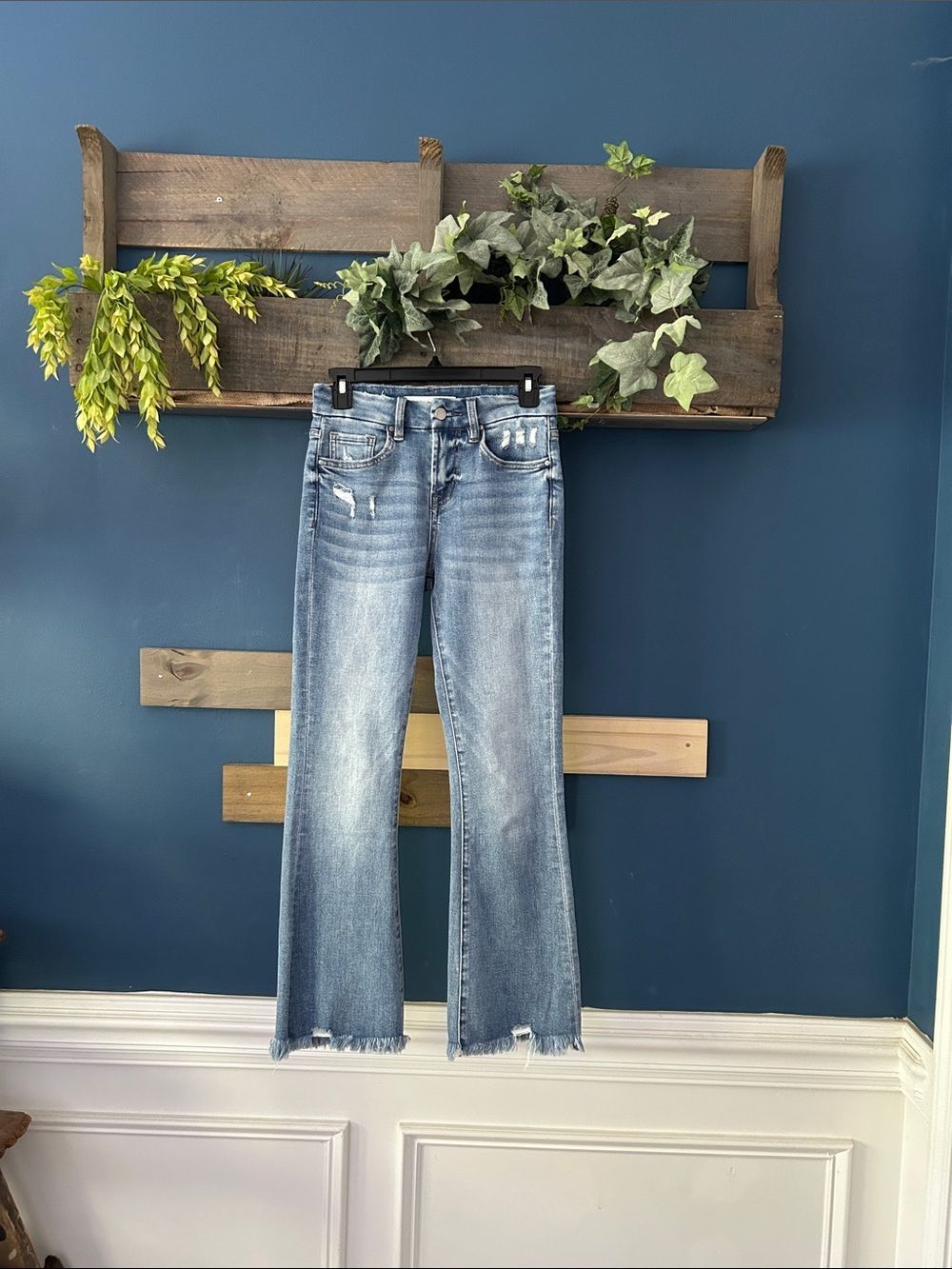 Altar'd State Light Blue Distressed Flare Jeans Size 24 Euc High Rise